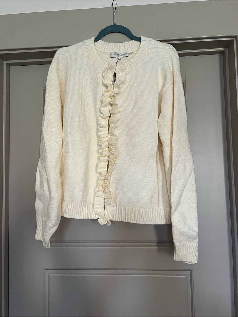 Classic Ruffle-Front Crewneck Sweater - White/Cream